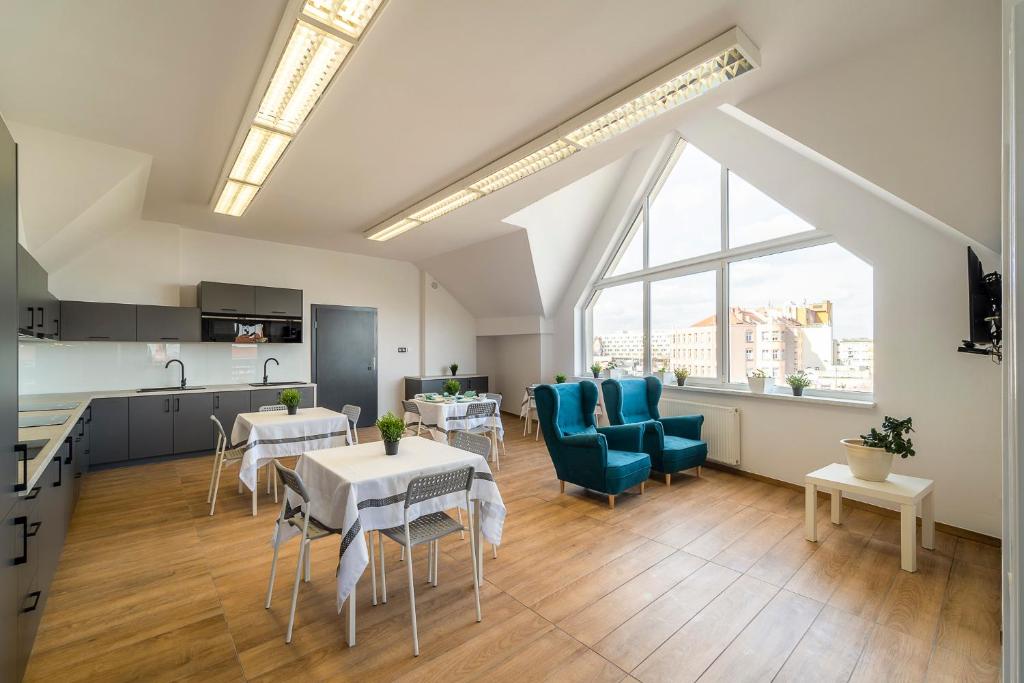 Kuchyň nebo kuchyňský kout v ubytování Gems Hostel