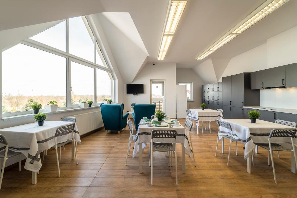 Kuchyň nebo kuchyňský kout v ubytování Gems Hostel