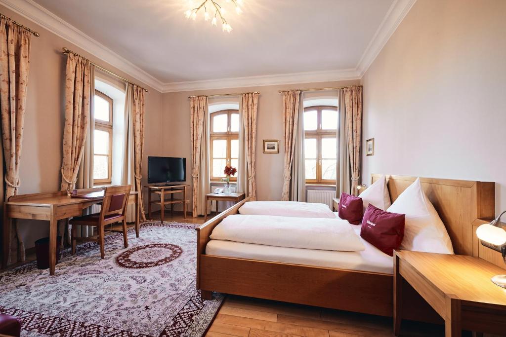 Hotel & Restaurant Waldschloss