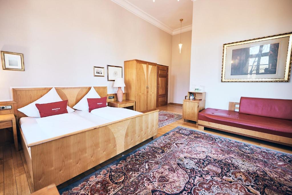 Hotel & Restaurant Waldschloss - 17