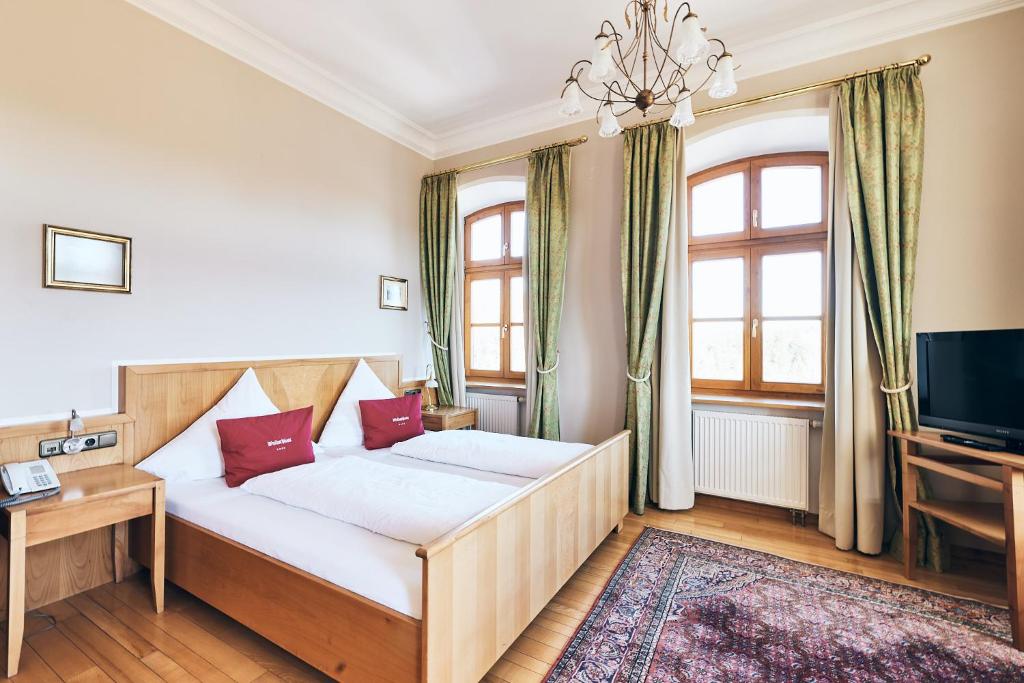 Hotel & Restaurant Waldschloss - 16