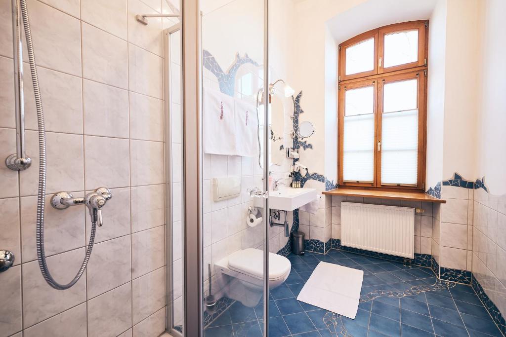 Hotel & Restaurant Waldschloss - 1