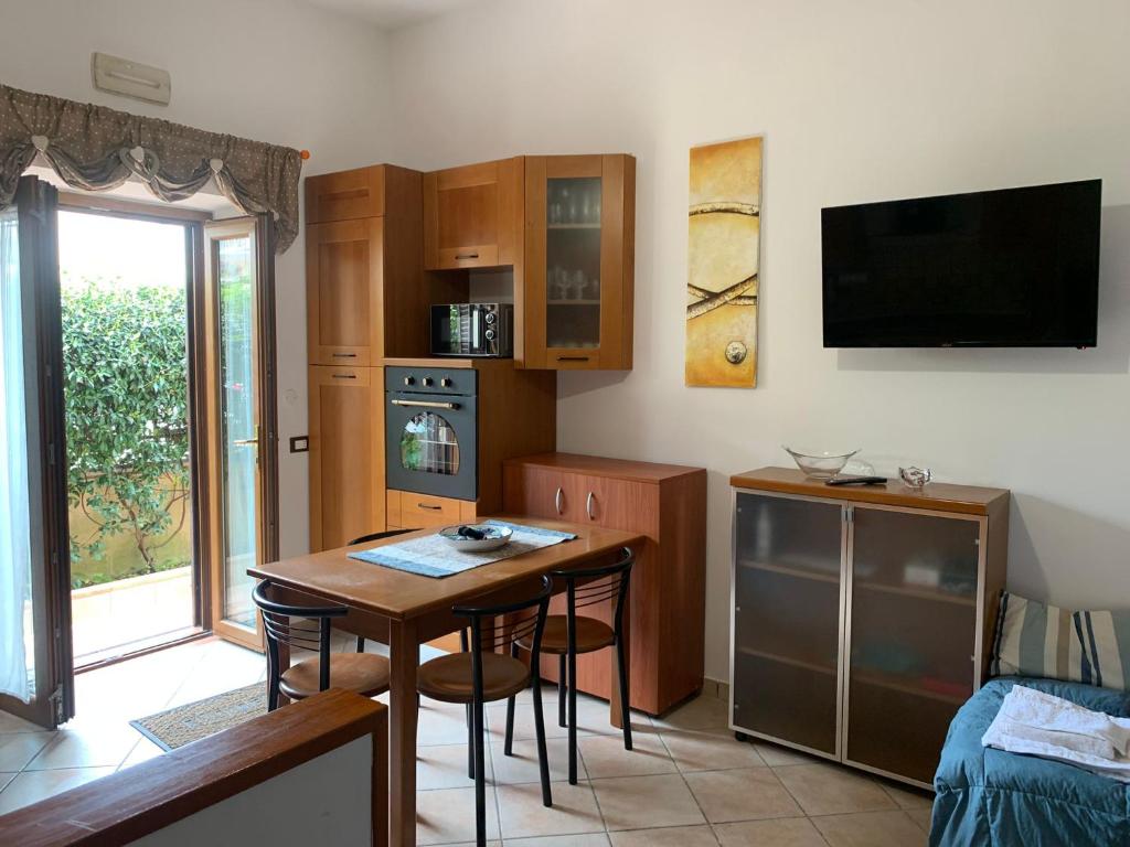 A television and/or entertainment centre at Casetta