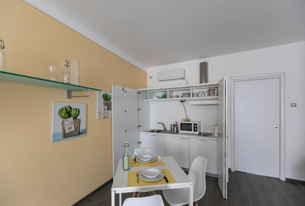 Kuchyň nebo kuchyňský kout v ubytování Stresa Residence
