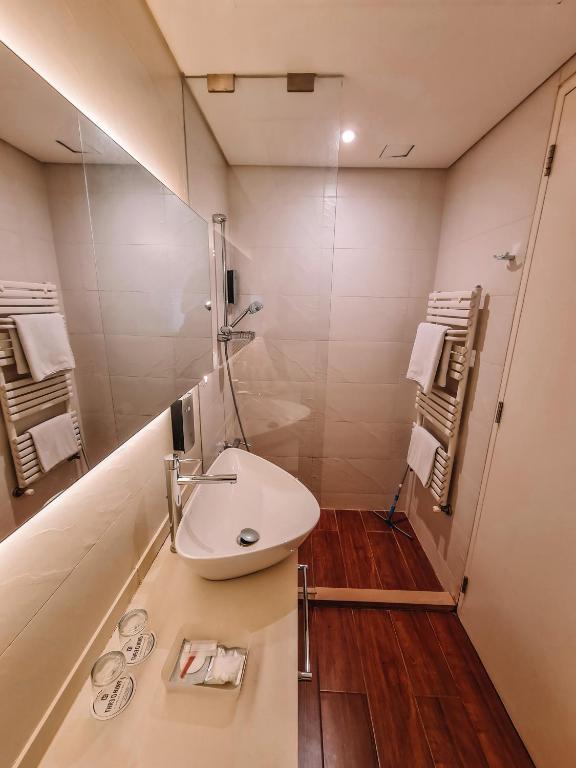 Koupelna v ubytování Three O Nine Hotel
