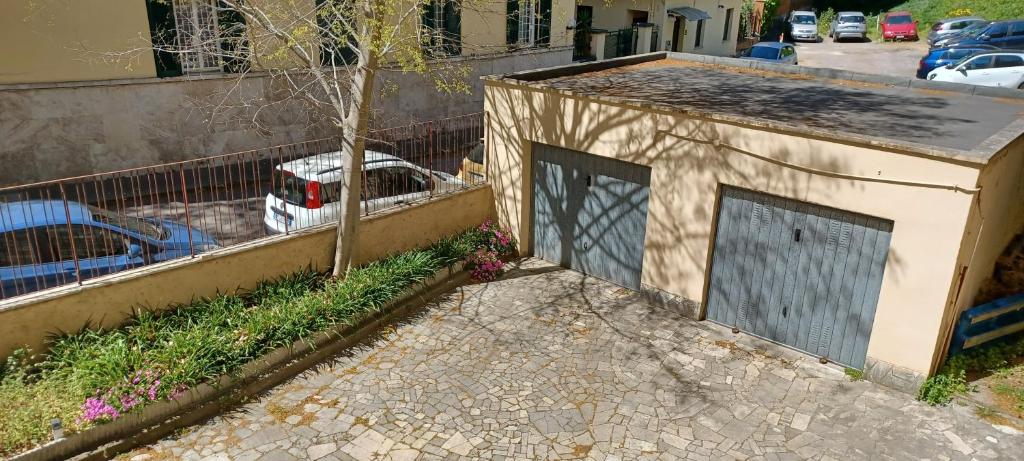 The building in which Az apartmant is located