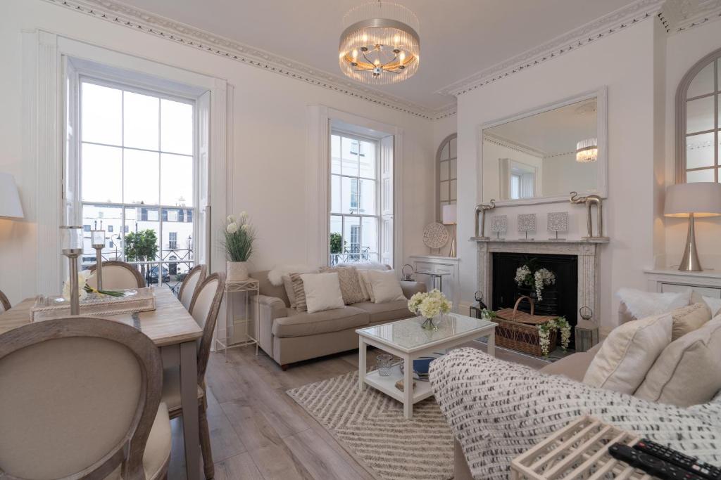 A seating area at Gloucester Place Townhouse with Hot Tub!