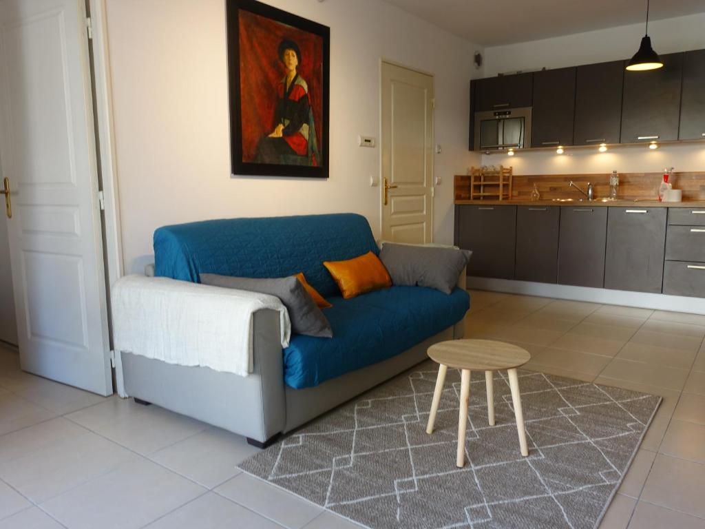 Lovely Appartement with Balcony 5min train station - 一居室公寓