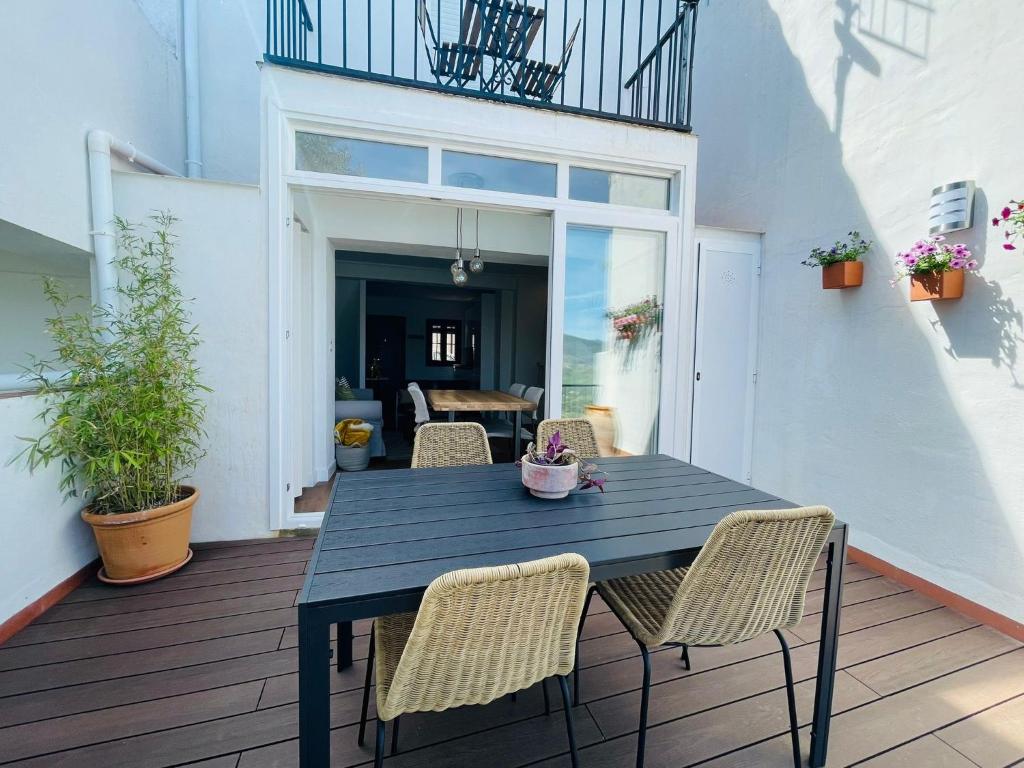 Balkón nebo terasa v ubytování La Buganvilla