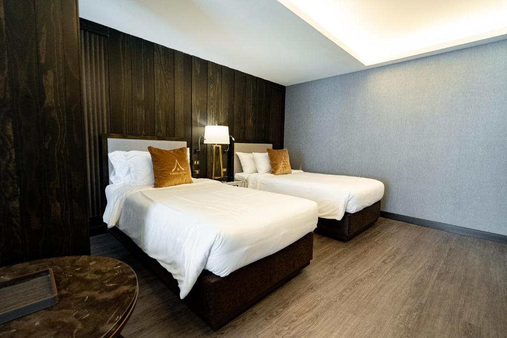 The Chiang Mai Old Town - Resim 13