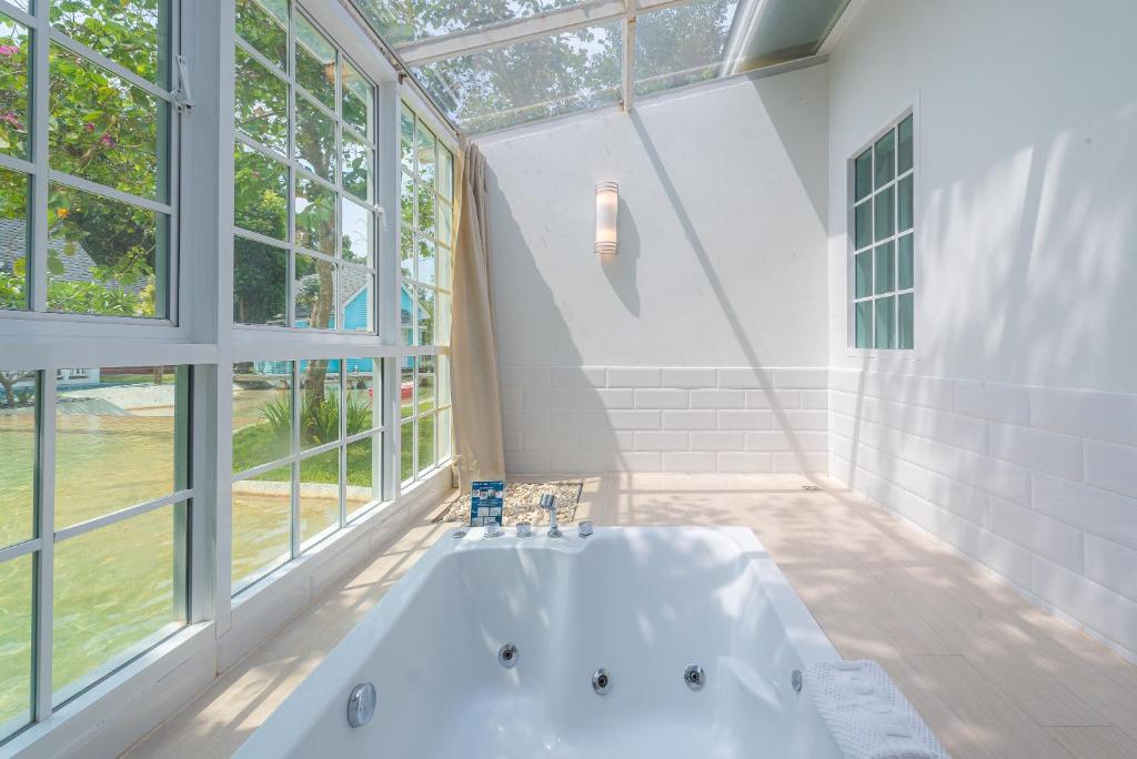 Peggy's Cove Resort - Villa Con Jacuzzi