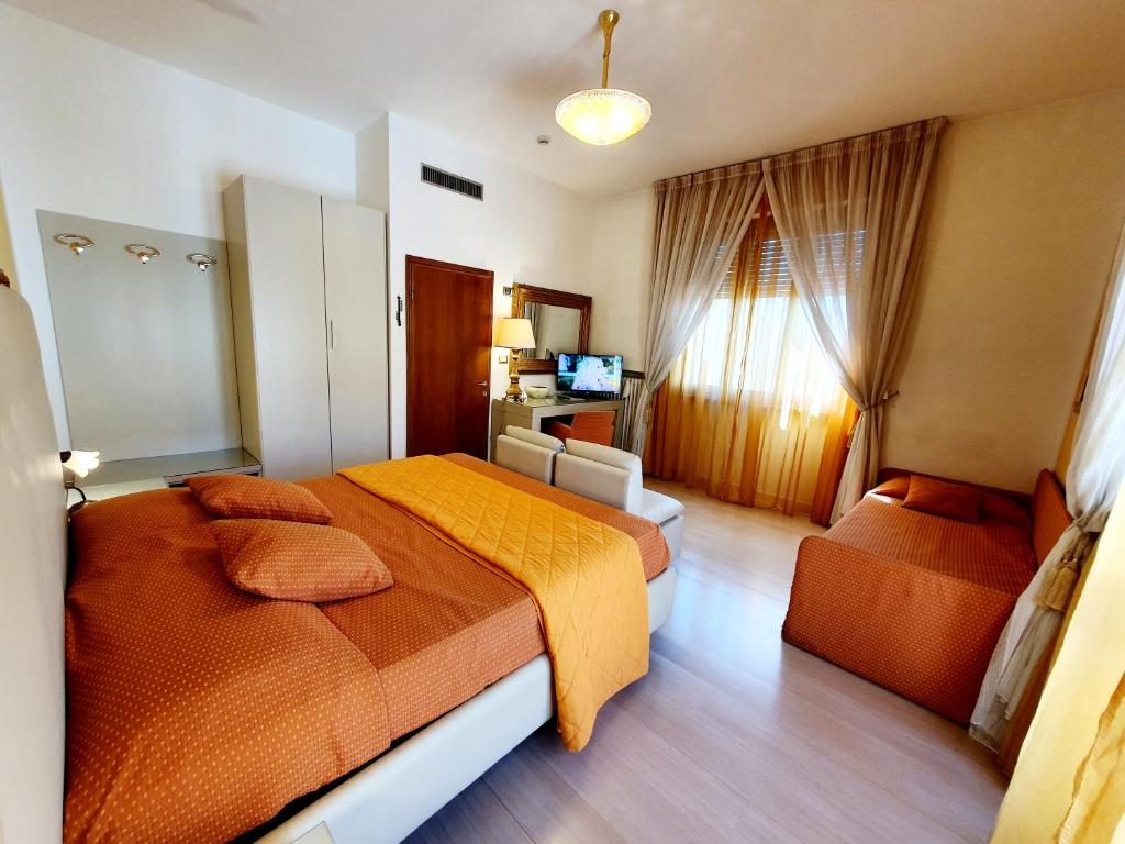 Hotel Continentale - Habitación Triple Superior