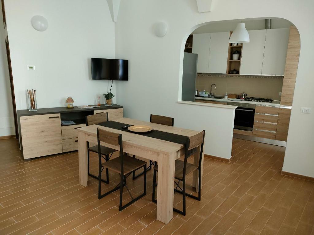 Appartamento turistico I portici - Two-Bedroom Apartment