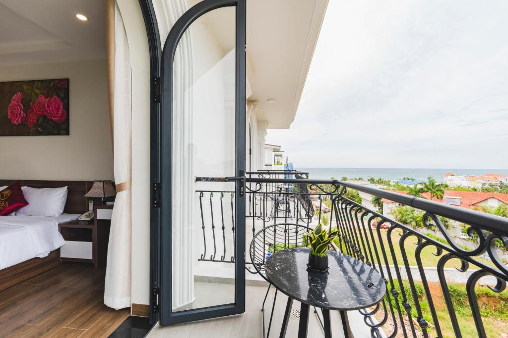 City Center Rosa Hotel - 18