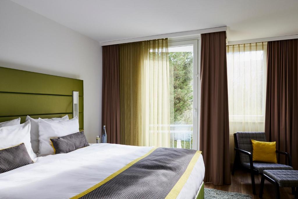 Boutique Hotels near Messe Dusseldorf  Hotel Indigo Dusseldorf -  Victoriaplatz