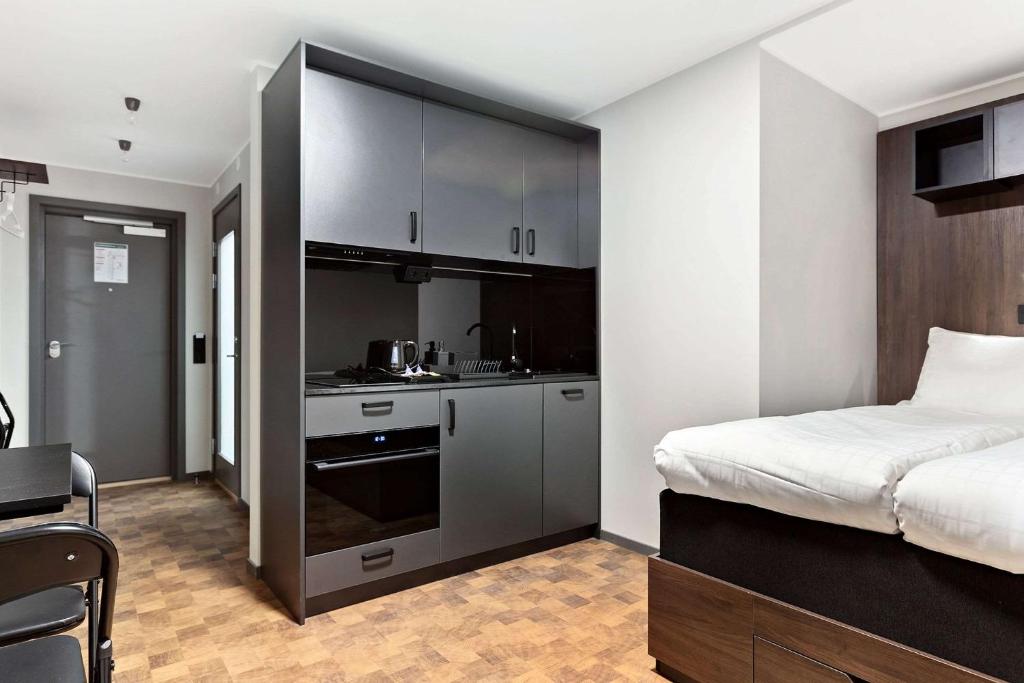 
Twin Room with Kitchenette - No Window
