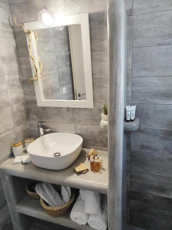 Bagno di Aeron Suites