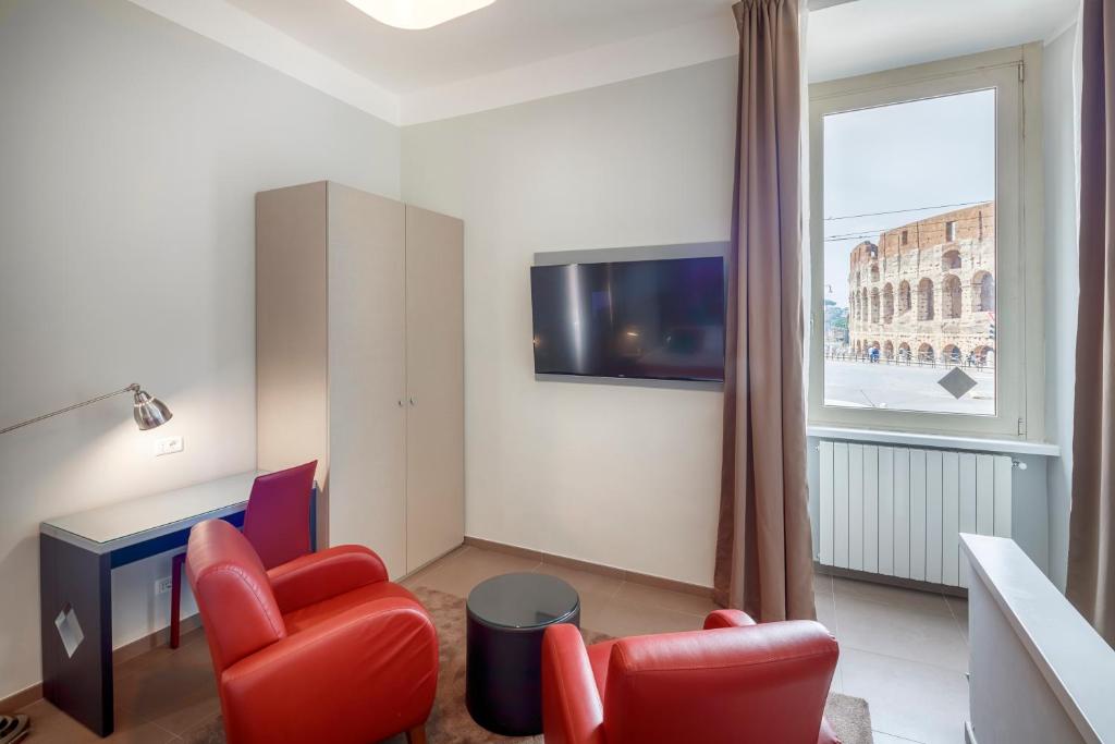 Suite with Coliseum View at HT Residence Maximus