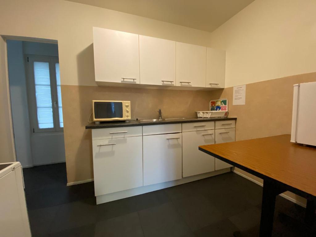 Happy central apartment - Resim 4