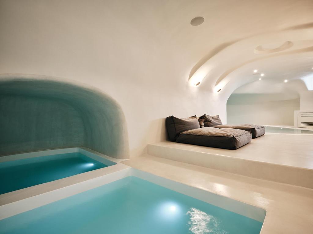 Santorini acccommodations