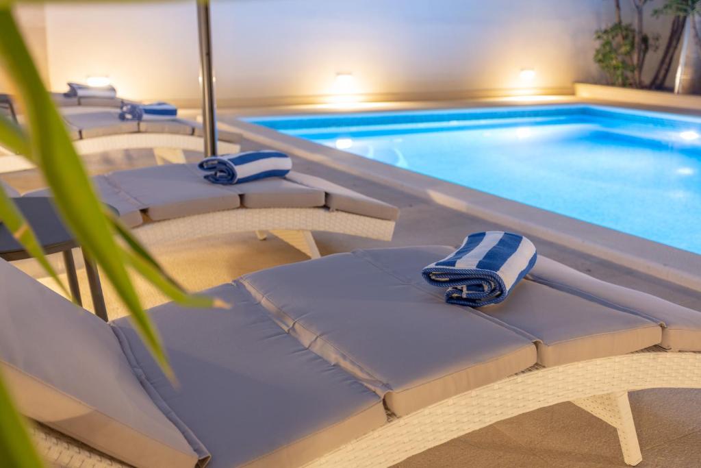 Bazén v ubytování Villa Fortis B&B nebo v jeho okolí