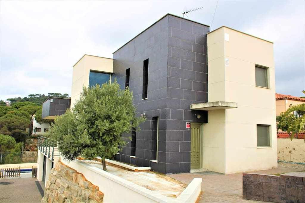 Moderna casa con piscina, Girona – Precios actualizados 2022