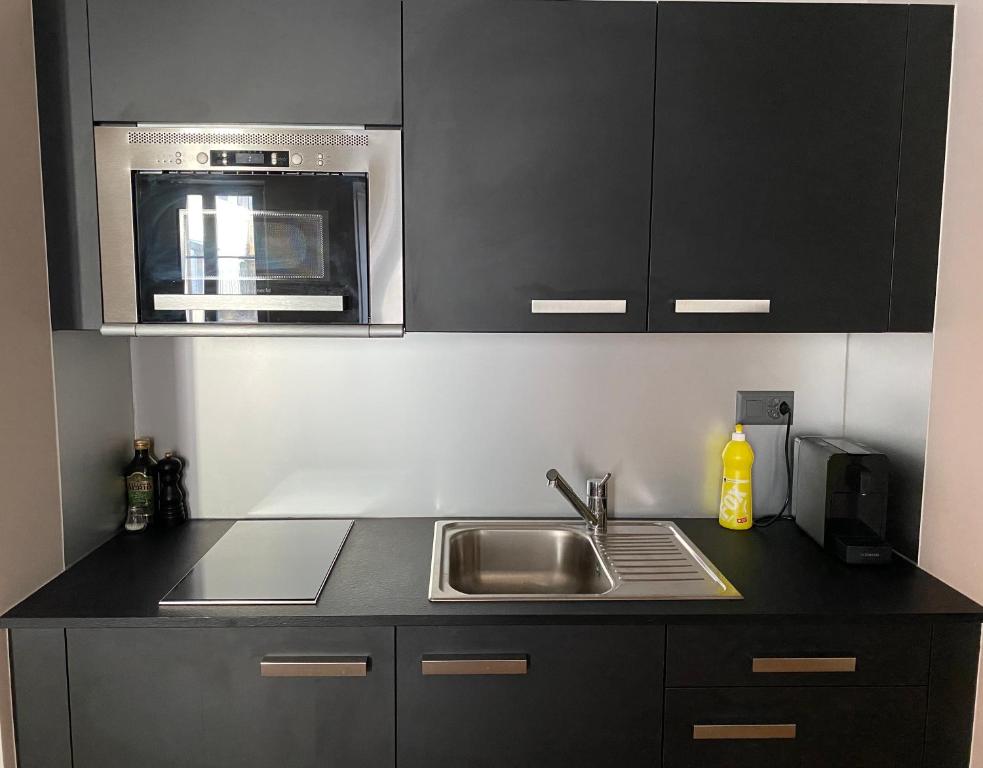 Una cocina o zona de cocina en Fleur de Lis