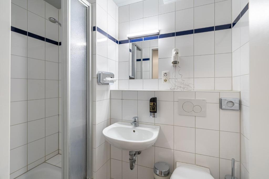 a&o Salzburg Hauptbahnhof - Resim 9