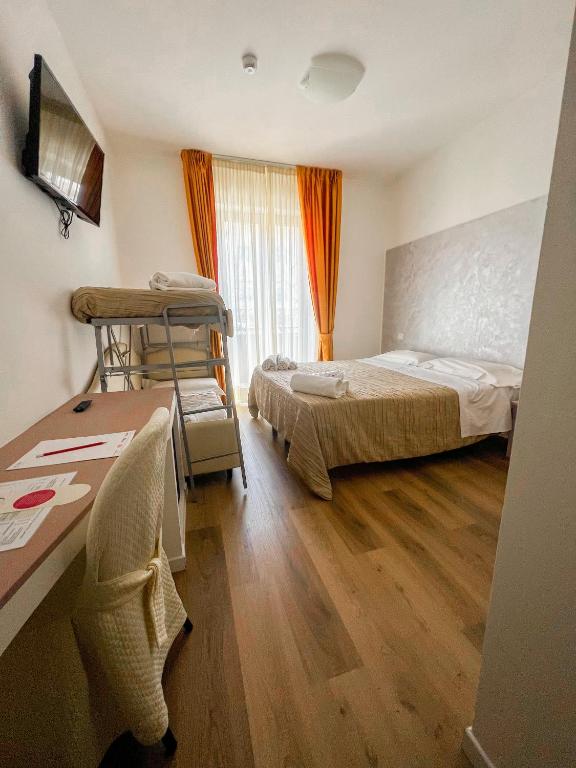 Hotel Joli - Habitación Cuádruple