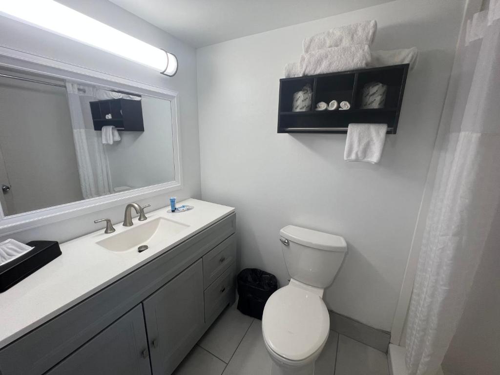 Garden City Inn - 