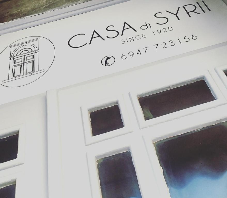 Certifikát, hodnocení, plakát nebo jiný dokument vystavený v ubytování Casa di Syrii