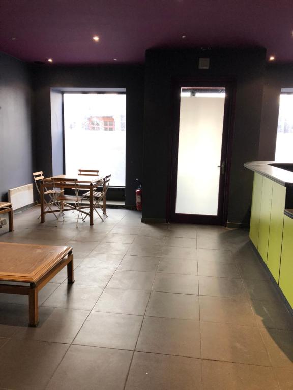 Photo de la galerie de l'établissement Appartement atypique de 85m2 centre-ville, à Saint-Étienne