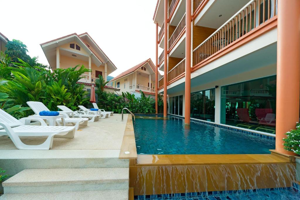 Bazén v ubytování Aonang Regent Hotel nebo v jeho okolí