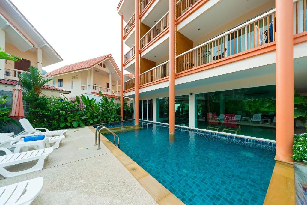 Bazén v ubytování Aonang Regent Hotel nebo v jeho okolí