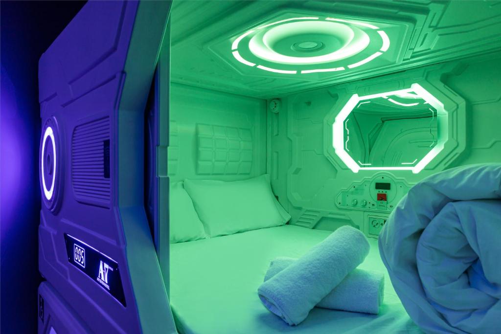 Posezení v ubytování Art Seven Hostel Capsules