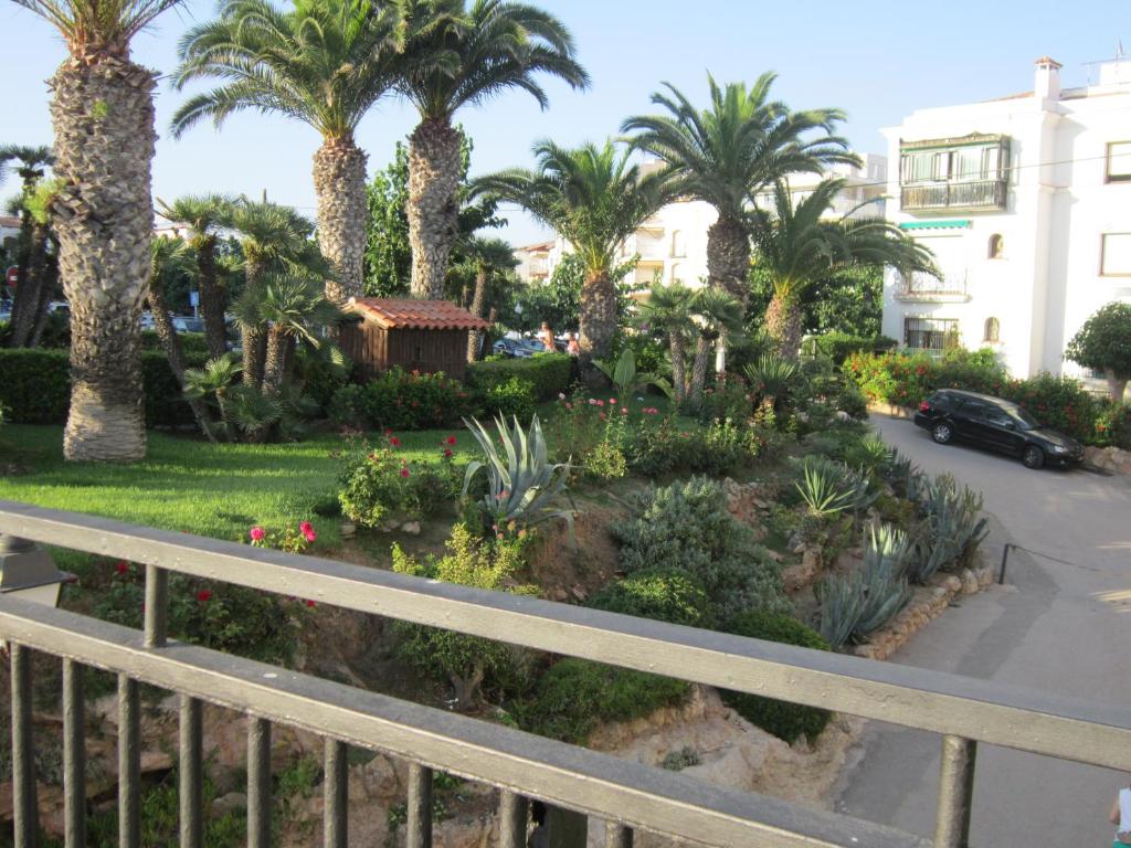 Vonkajšia záhrada v ubytovaní Apartment ROC SANT GAÏTA - SEAFRONT View - PORT AVENTURA