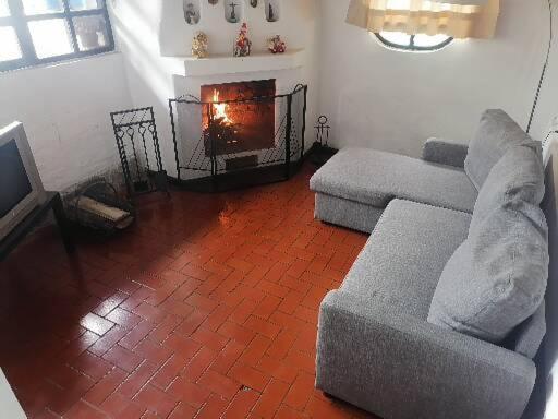 Residencia San Jorge Sangolquí, Does A Wood Burning Fireplace Save Money In Ecuador