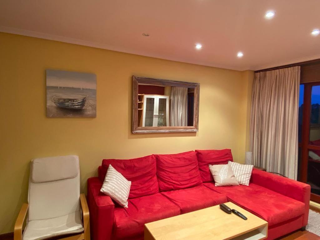 Posedenie v ubytovaní Apartamento en complejo residencial Rovacias