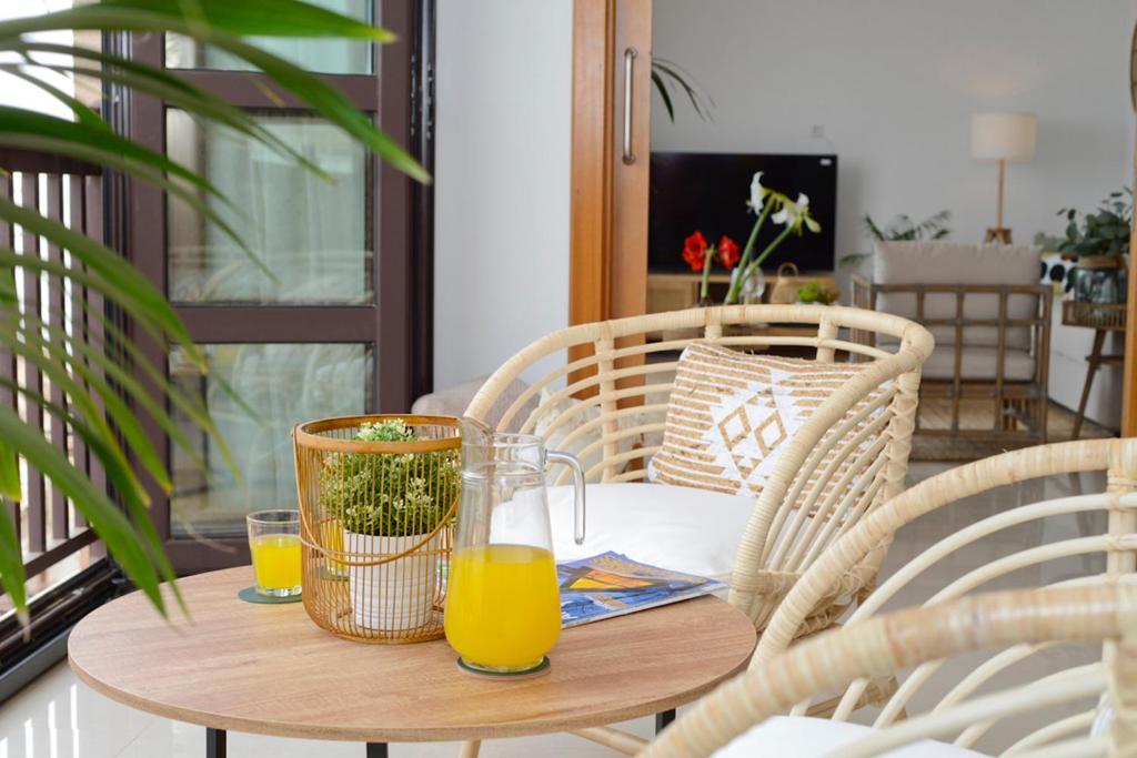 TV a/nebo společenská místnost v ubytování Luxury Buenavista el Charco + private parking