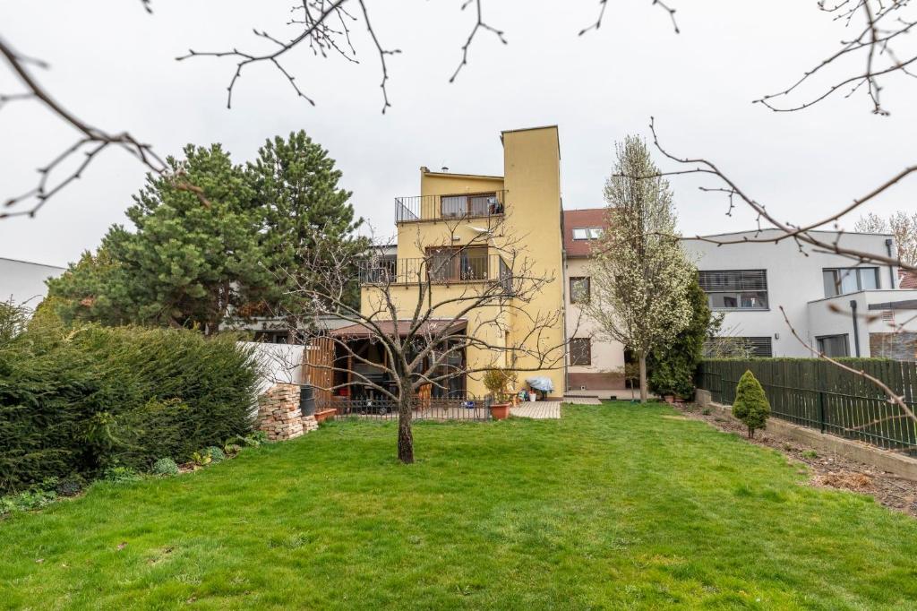 Beautiful and Romantic Penthouse with Two Terraces - Apartamento De Dos Dormitorios