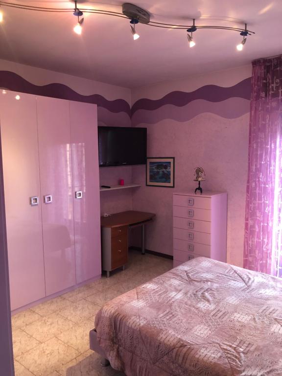 A bed or beds in a room at Sofia's house