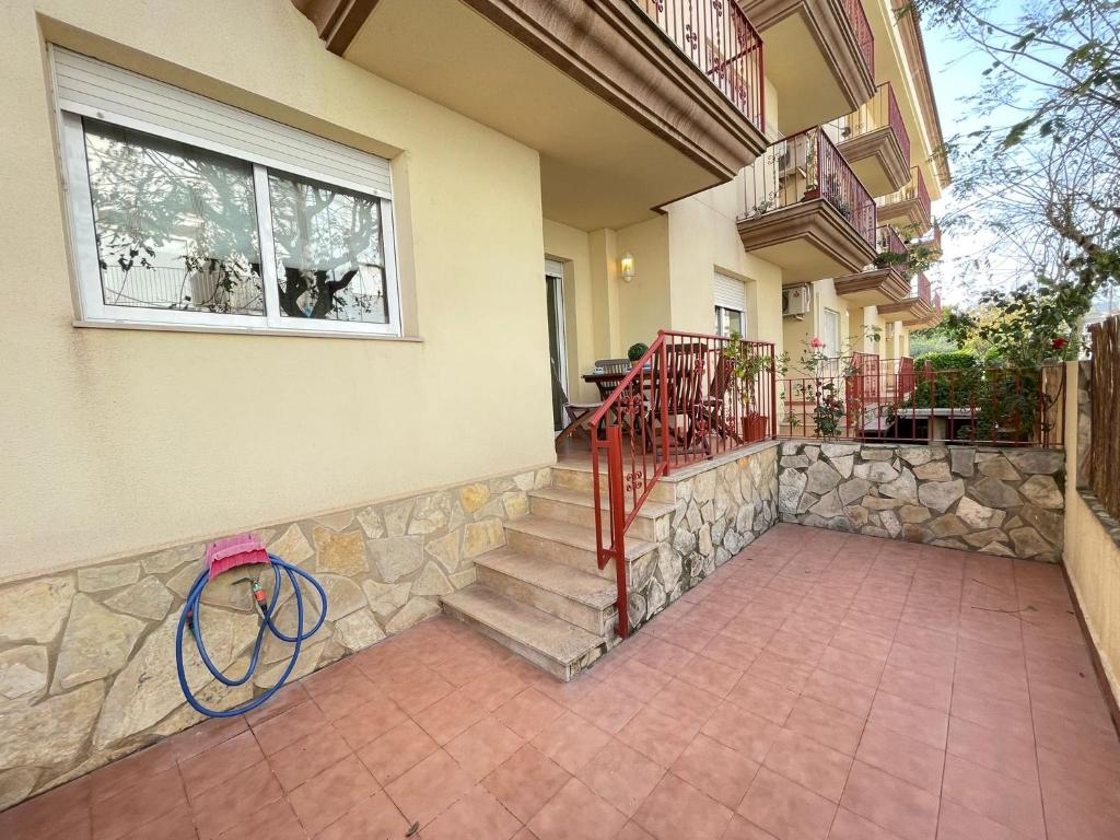 Budova, v ktorej sa apartmán nachádza