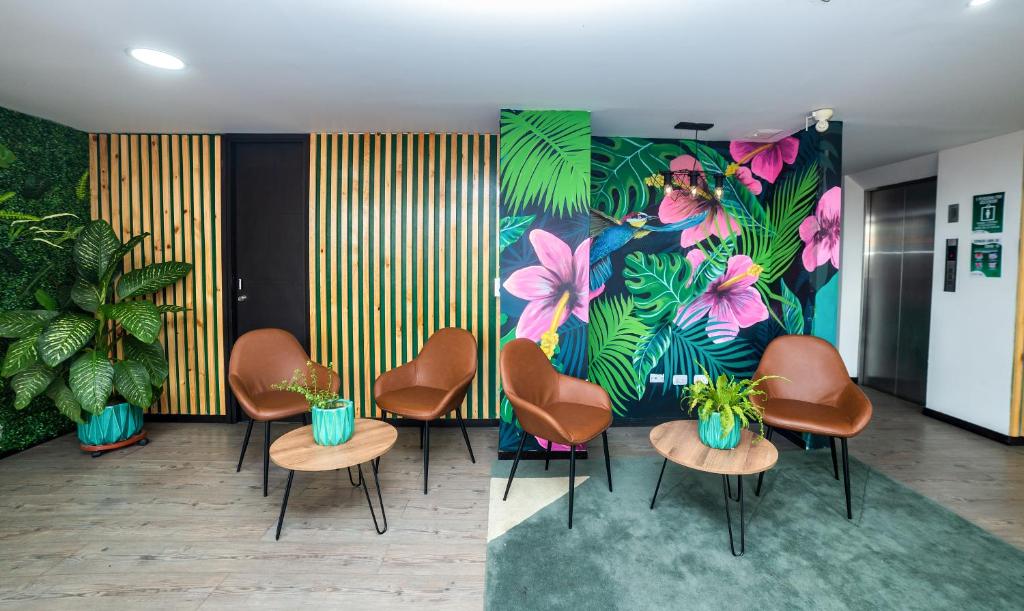 Posezení v ubytování Greenview Medellin By St Hoteles