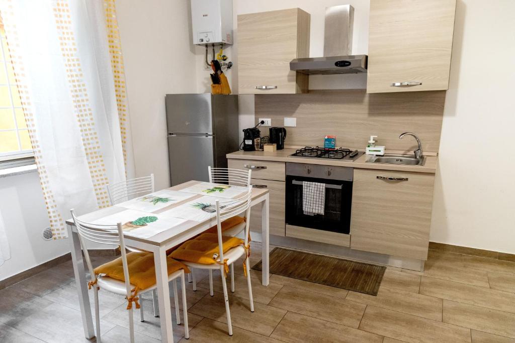 Kuchyňa alebo kuchynka v ubytovaní Sannio Deluxe Apartment - San Giovanni