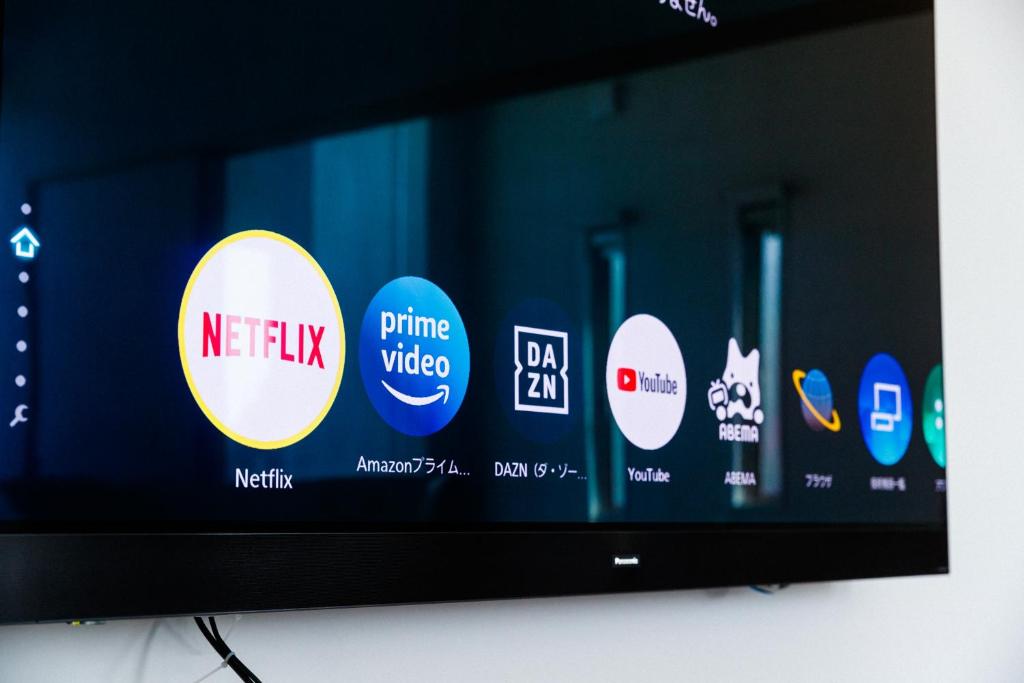 TV a/nebo společenská místnost v ubytování 天草三角シーサイドヴィラ