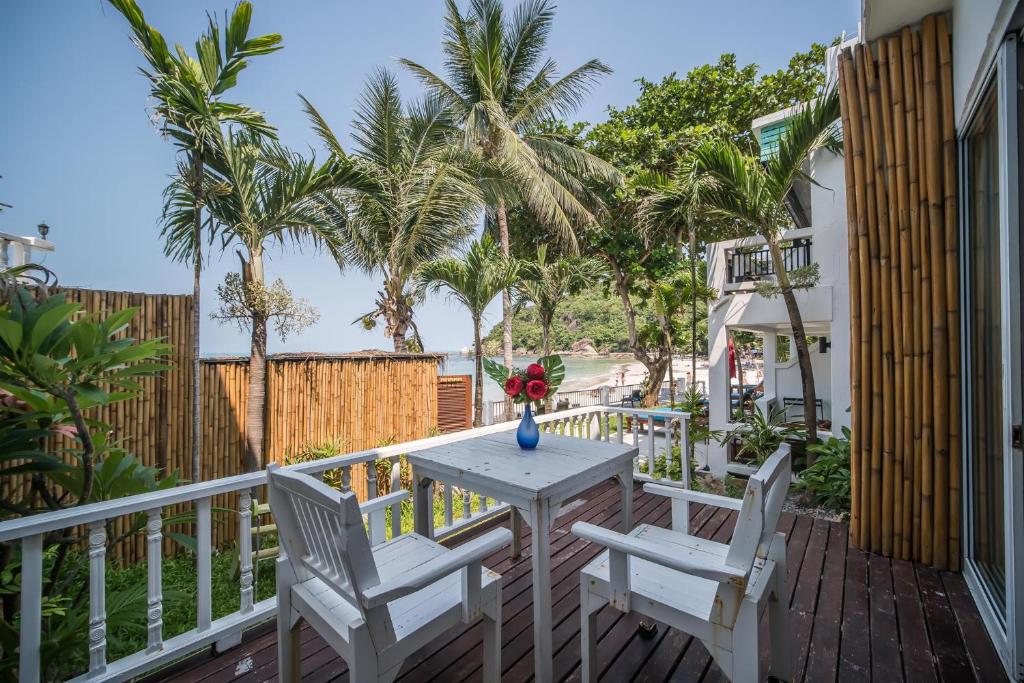 Crystal Bay Beach Resort - Deluxe Beachfront With Terrace