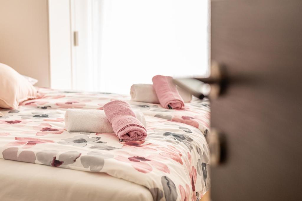 Posteľ alebo postele v izbe v ubytovaní GOLDEN HOPE 4+1 APARTMENT KRK