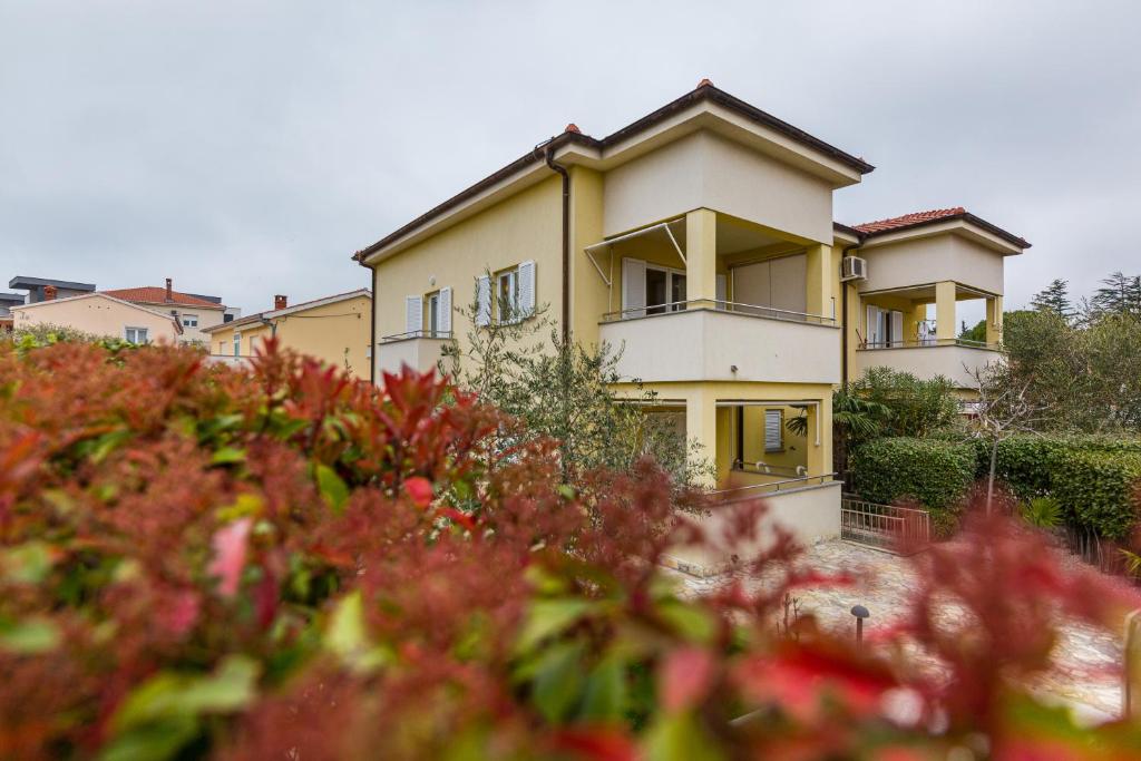 Budova, v ktorej sa apartmán nachádza
