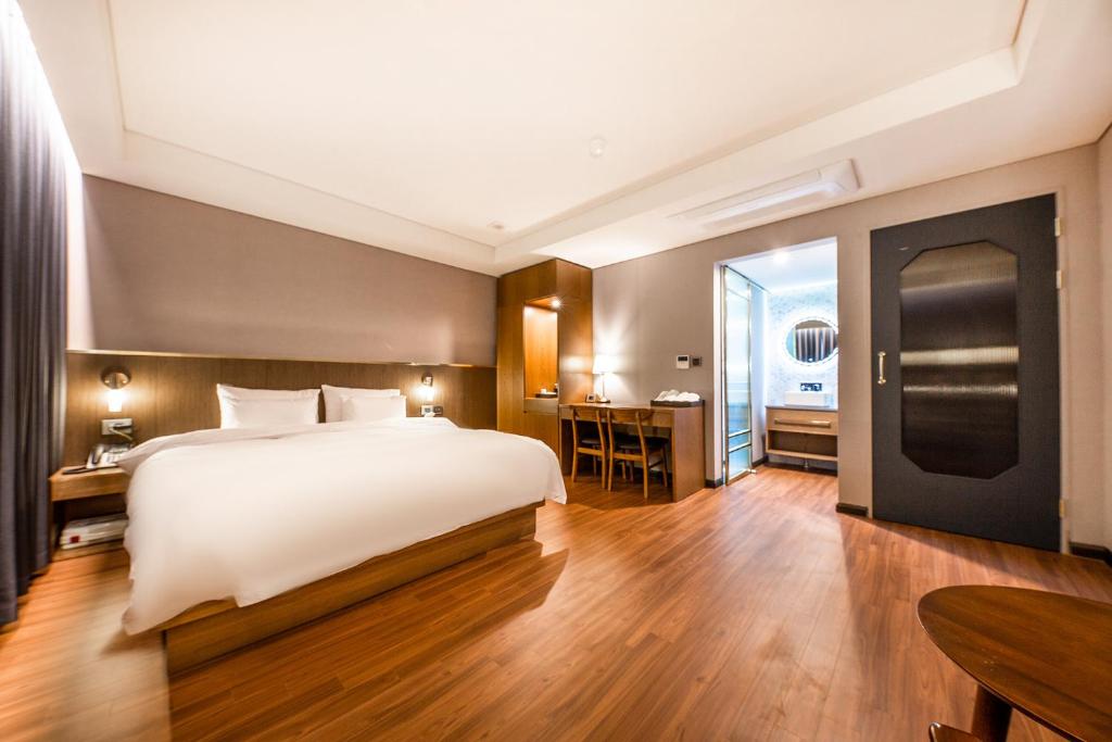 Hotel the Hill - Luxe Tweepersoonskamer