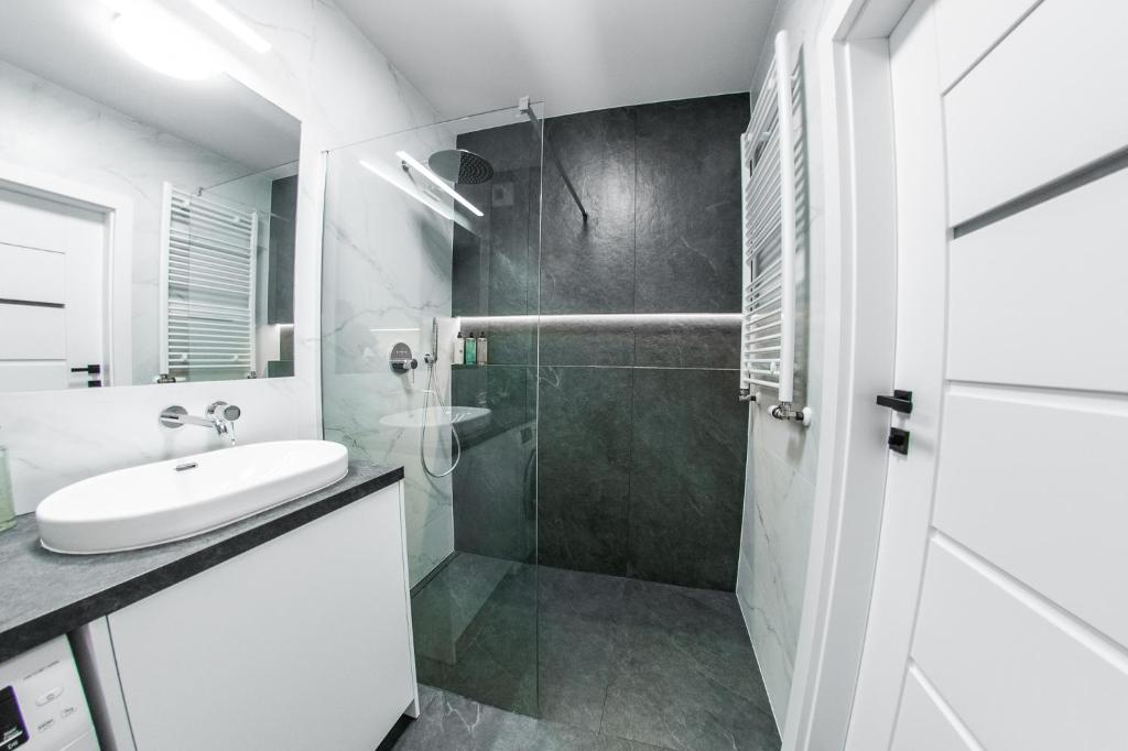 MKM Apartments Lublin Klimatyzacja Faktura VAT - 19